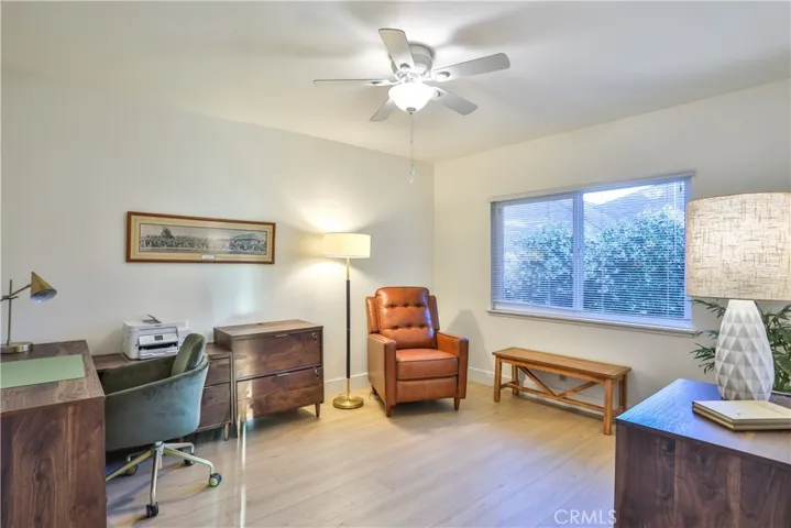 2117 Oxford, Claremont, California 91711