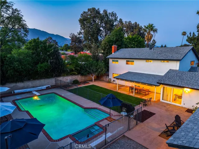 2117 Oxford, Claremont, California 91711