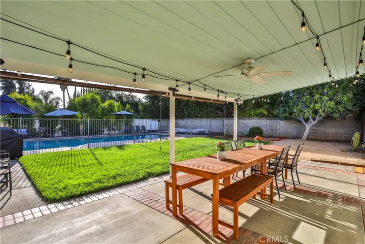 2117 Oxford, Claremont, California 91711