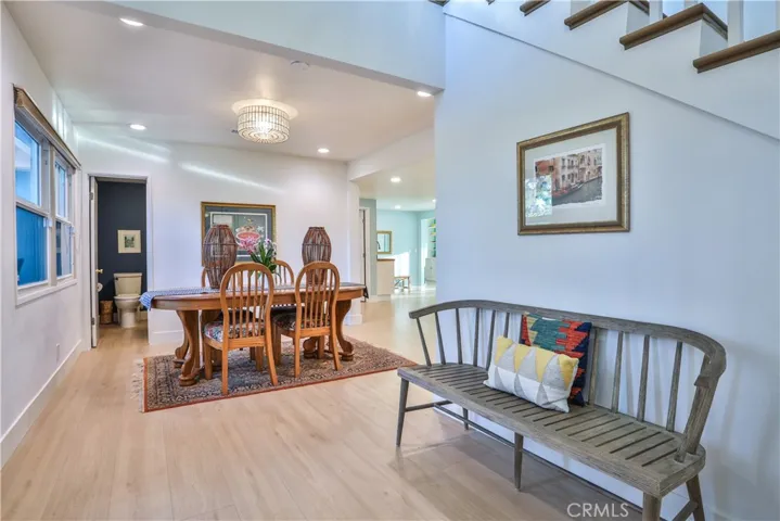 2117 Oxford, Claremont, California 91711