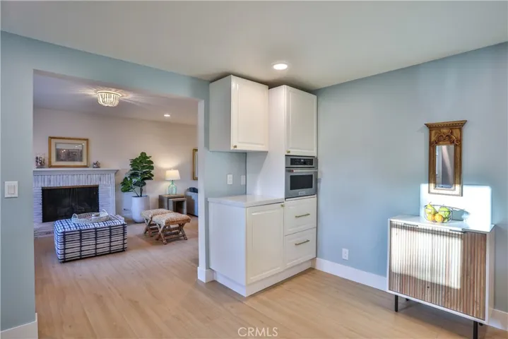 2117 Oxford, Claremont, California 91711
