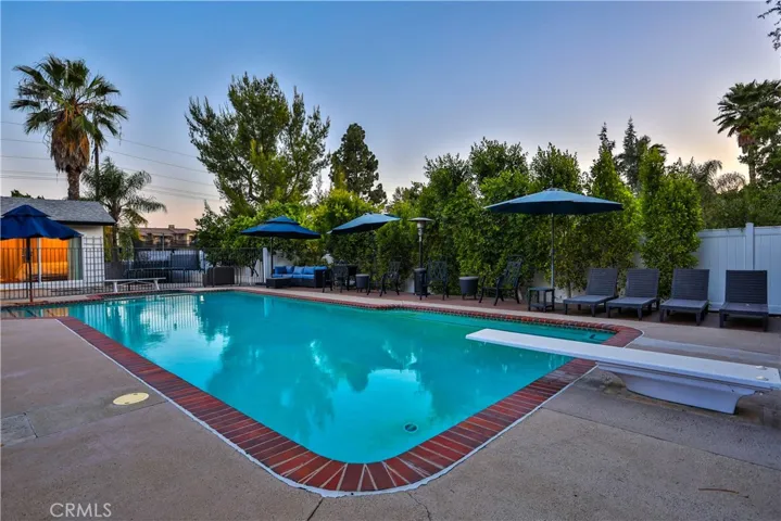 2117 Oxford, Claremont, California 91711