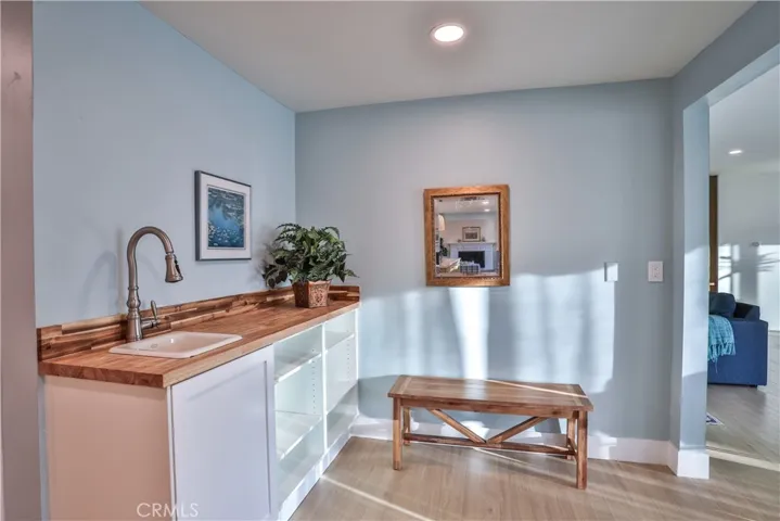 2117 Oxford, Claremont, California 91711
