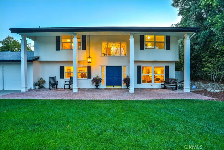 2117 Oxford, Claremont, California 91711