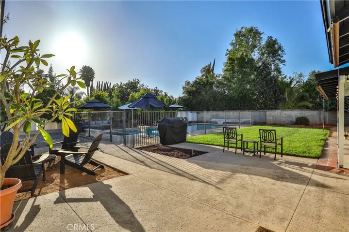 2117 Oxford, Claremont, California 91711