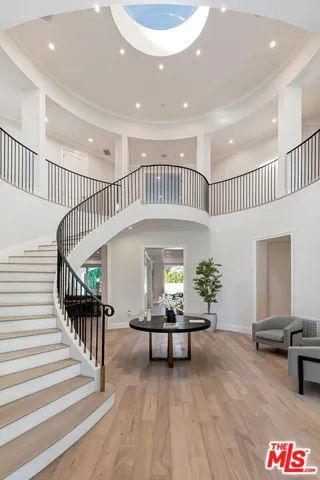 722 N Camden Drive, Beverly Hills, California 90210