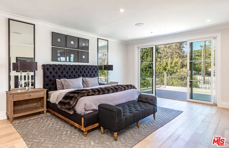 722 N Camden Drive, Beverly Hills, California 90210