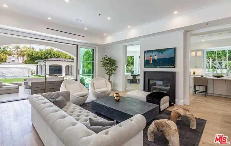 722 N Camden Drive, Beverly Hills, California 90210