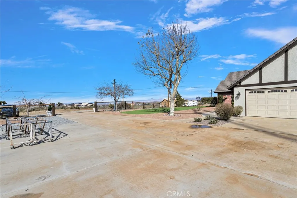 5205 Snow Line, Phelan, California 92371 — photo 5