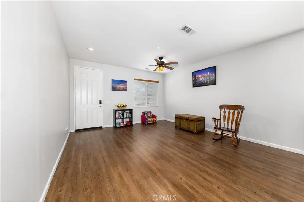 11239 Scarlet Ave, Adelanto, California 92301 — photo 4