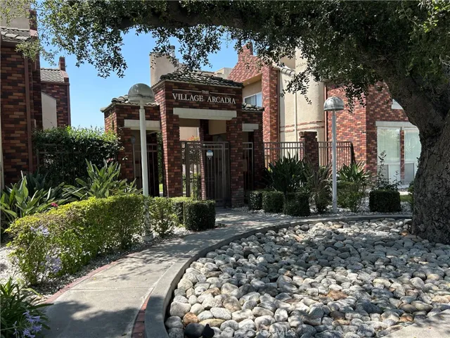 422 California F, Arcadia, California 91006