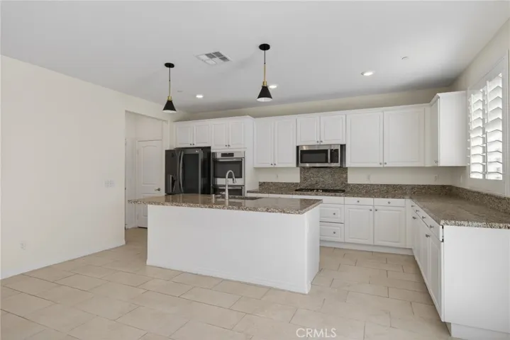 19435 Fortunello Avenue, Riverside, California 92508