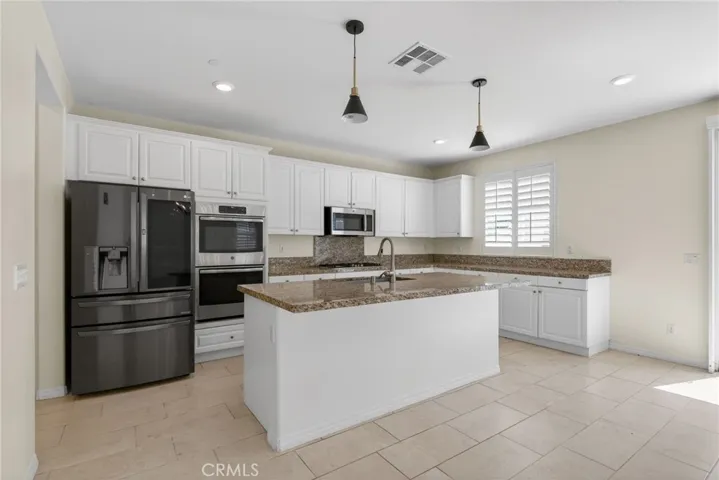 19435 Fortunello Avenue, Riverside, California 92508