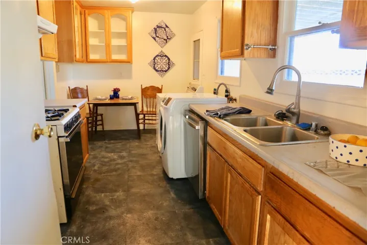 9554 Tudor, Montclair, California 91763