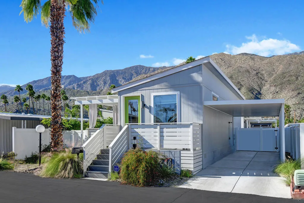 FRONT OF HOME CONTINUED.jpg mls