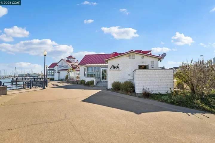 1580 Wright Ave, Richmond, California 94804