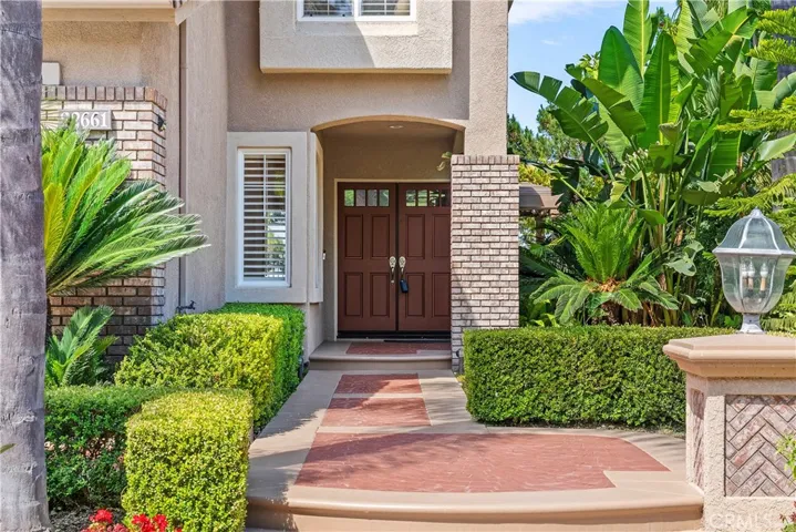 22661 Teakwood, Mission Viejo, California 92692