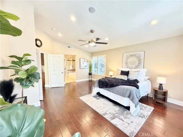 22661 Teakwood, Mission Viejo, California 92692