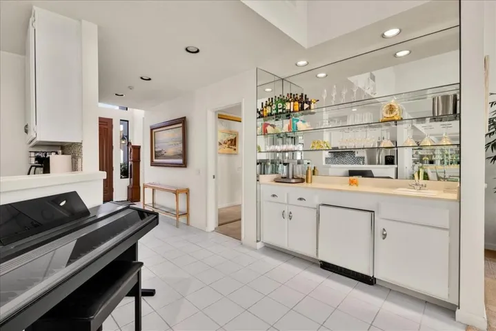 Foyer 57-19