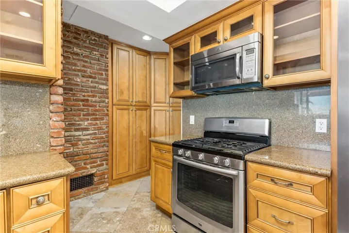 339 Edgerton Drive, San Bernardino, California 92405