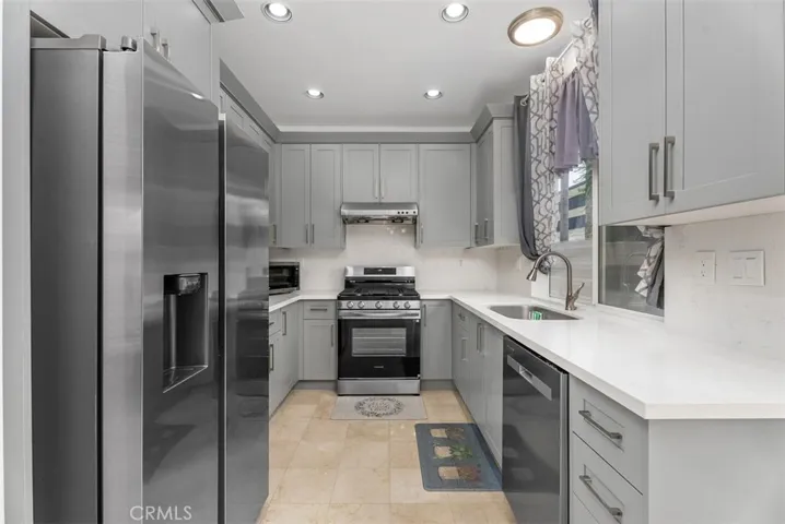 7882 Orchid, Huntington Beach, California 92648