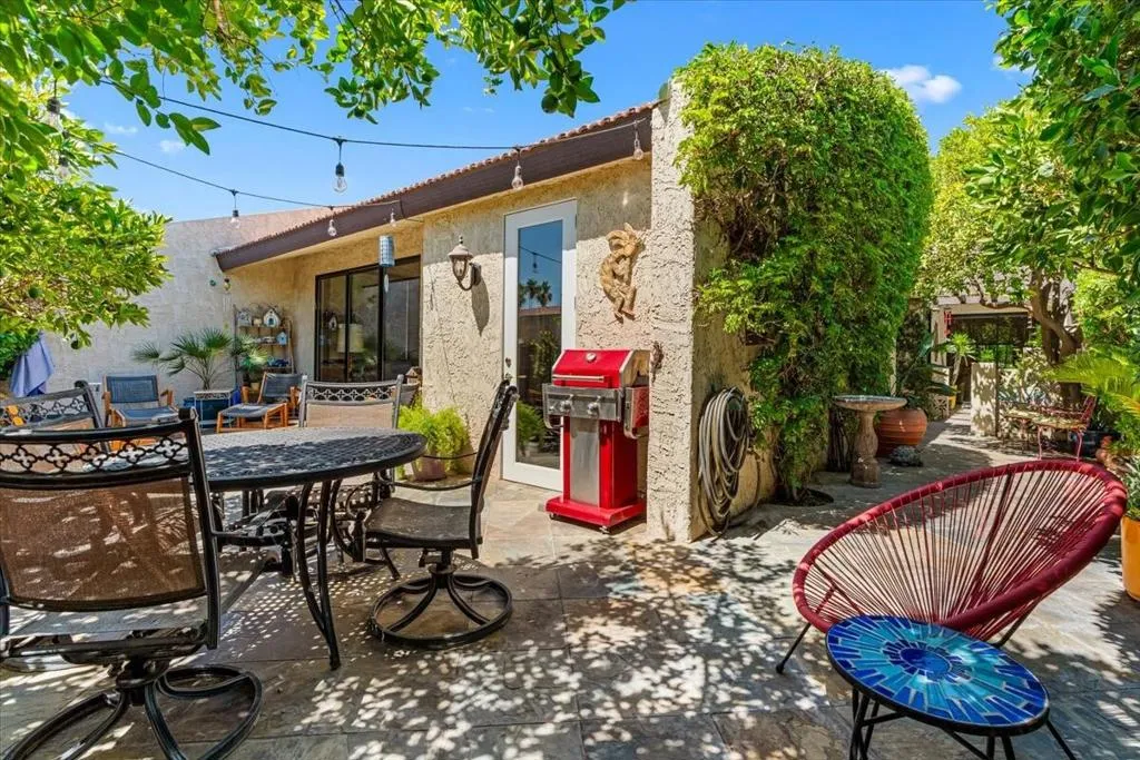 13-1341 E Amado Rd-9