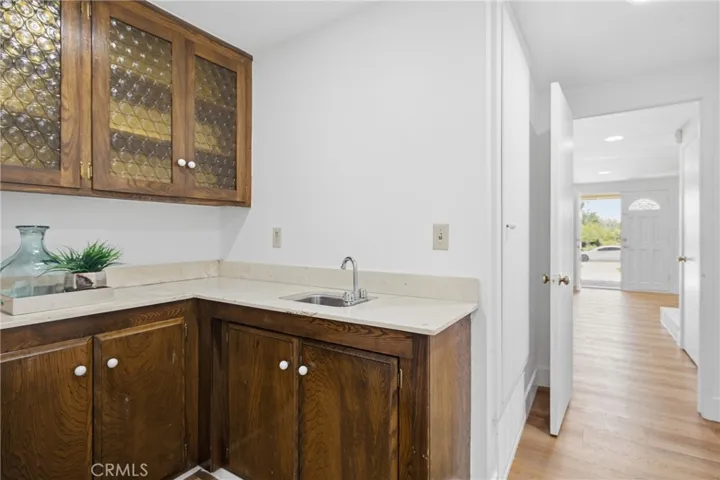 537 Redlands, Claremont, California 91711