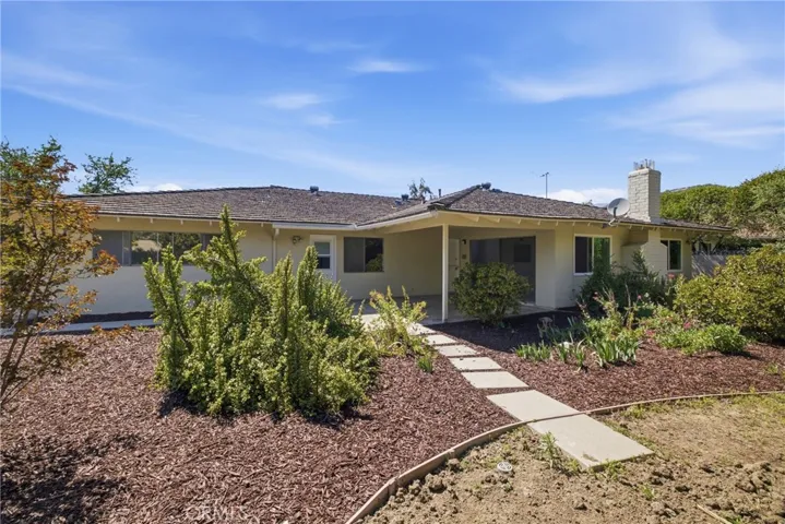 537 Redlands, Claremont, California 91711