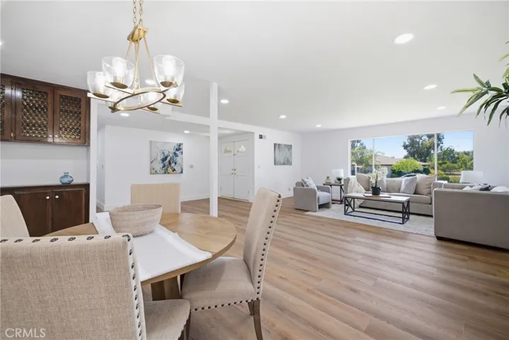 537 Redlands, Claremont, California 91711