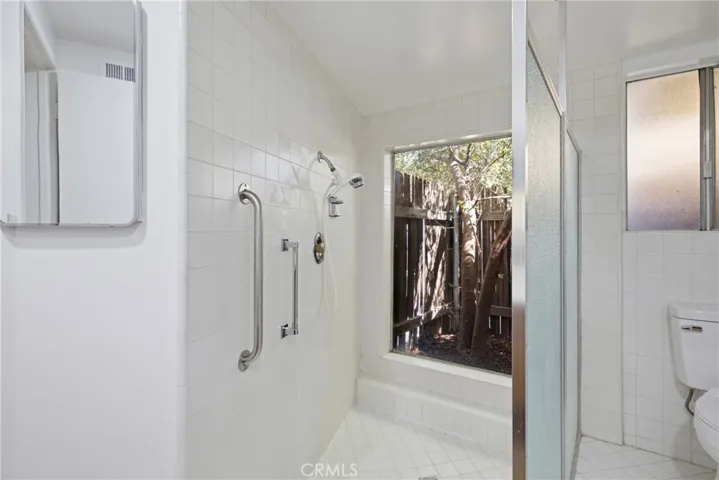 537 Redlands, Claremont, California 91711
