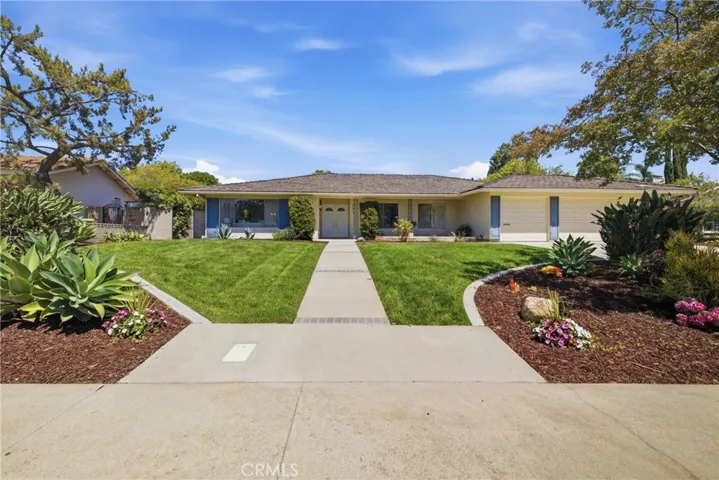 537 Redlands, Claremont, California 91711