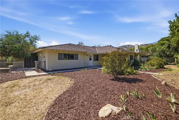 537 Redlands, Claremont, California 91711