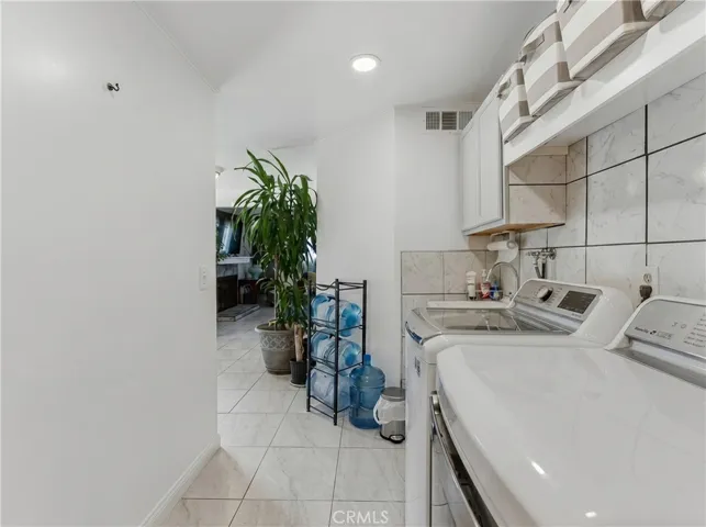 22418 Neptune Avenue, Carson, California 90745