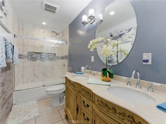 22418 Neptune Avenue, Carson, California 90745