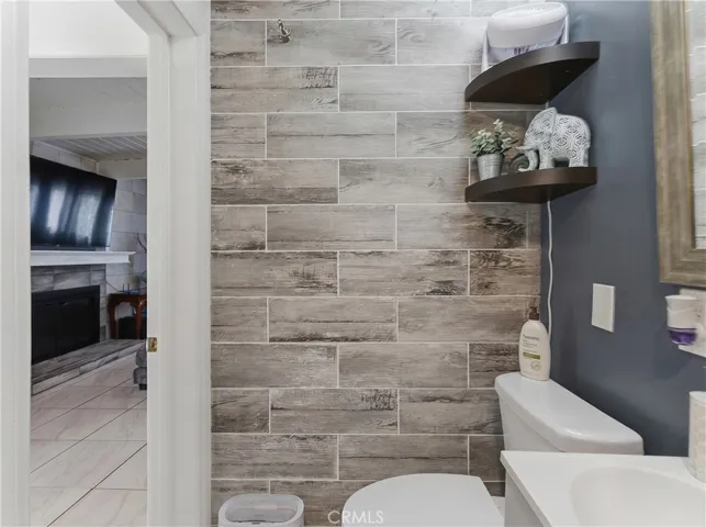 22418 Neptune Avenue, Carson, California 90745