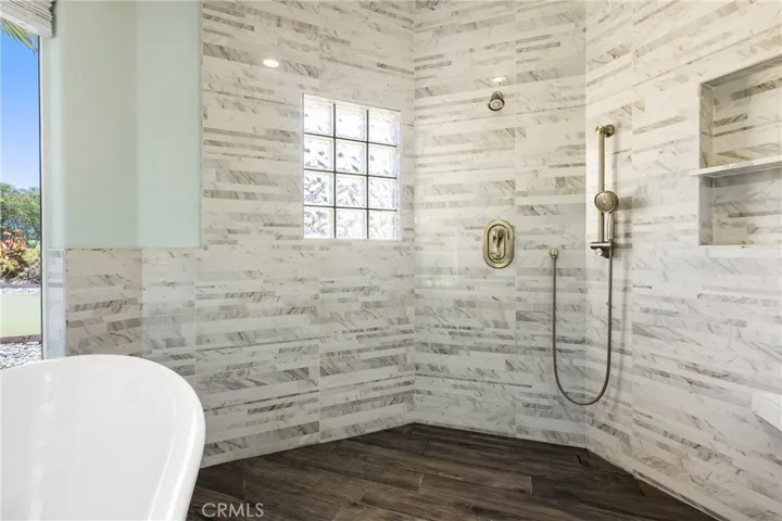 5781 Glenview, San Luis Obispo, California 93401