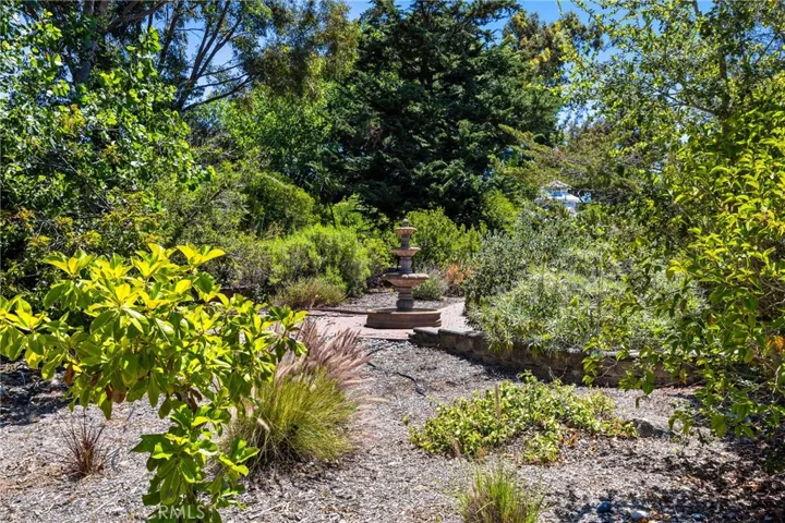 5781 Glenview, San Luis Obispo, California 93401