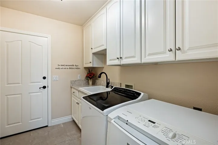 5781 Glenview, San Luis Obispo, California 93401