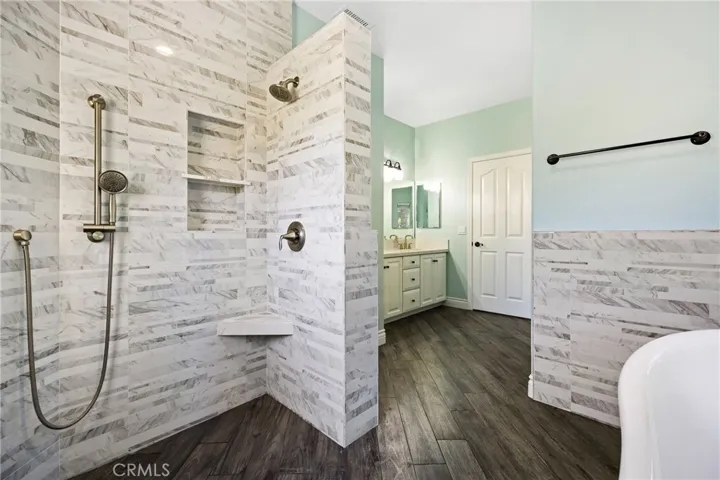 5781 Glenview, San Luis Obispo, California 93401