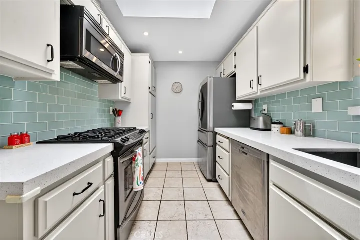 3145 S Kerckhoff, San Pedro, California 90731