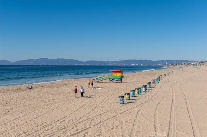 53 15th Street, Hermosa Beach, California 90254