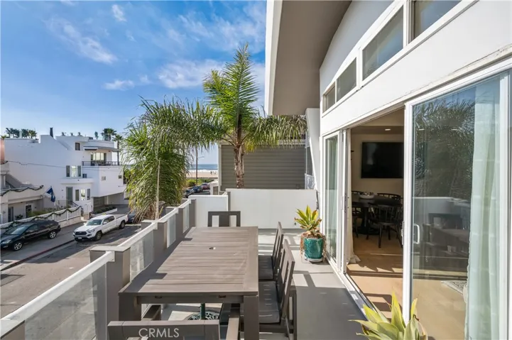 53 15th Street, Hermosa Beach, California 90254