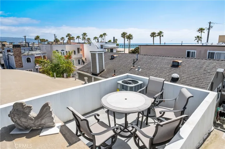 53 15th Street, Hermosa Beach, California 90254