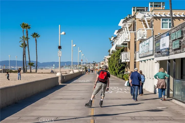 53 15th Street, Hermosa Beach, California 90254
