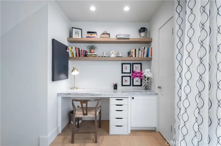 53 15th Street, Hermosa Beach, California 90254