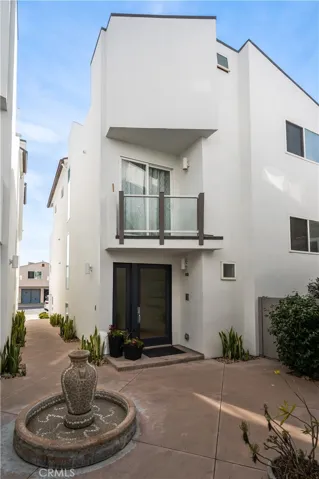 53 15th Street, Hermosa Beach, California 90254