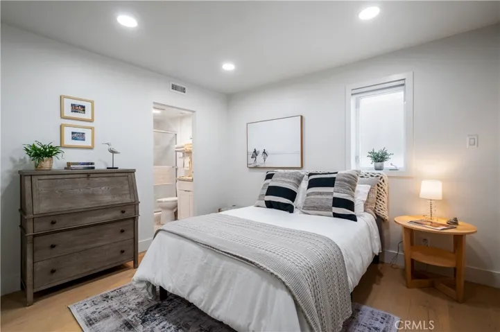 53 15th Street, Hermosa Beach, California 90254