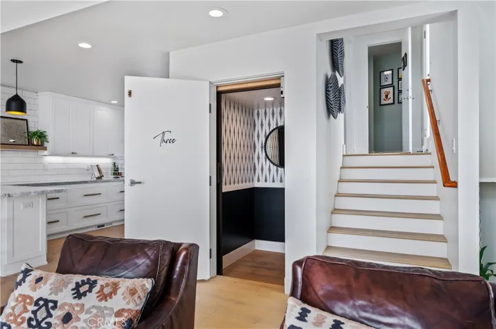 53 15th Street, Hermosa Beach, California 90254