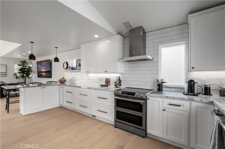 53 15th Street, Hermosa Beach, California 90254