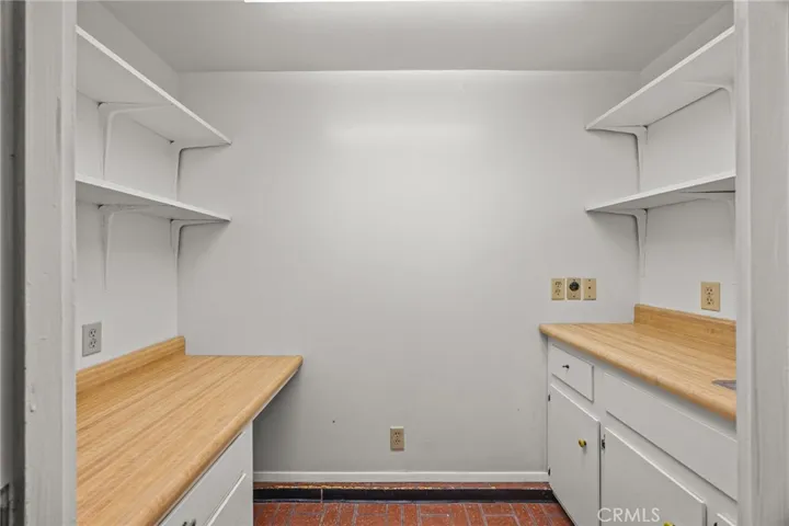 1171 Canyon View Lane, Colton, California 92324